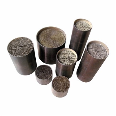 Metallic Catalyst maka moto na ụgbọ ala